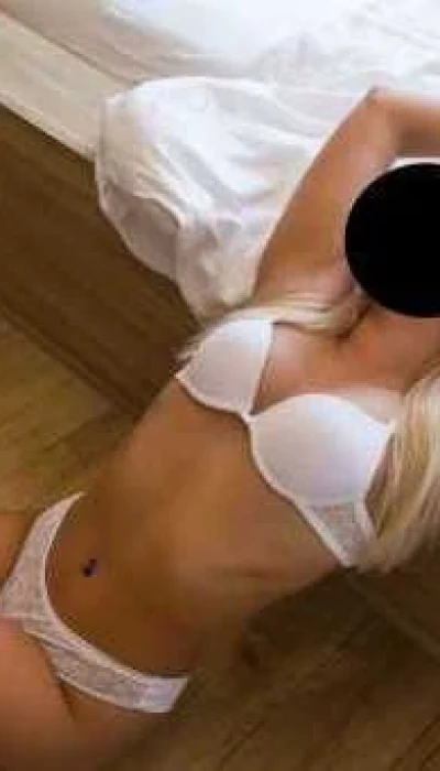 sexy blondi teraz