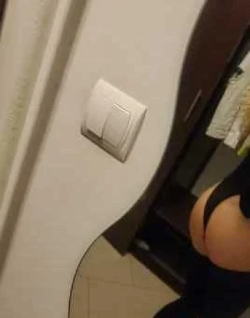 Monica trans