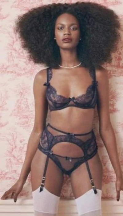 Lile black model
