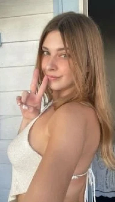 Laura12